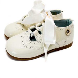 Zapato inglés infantil unisex de piel con acabado en charol PIRUFLEX